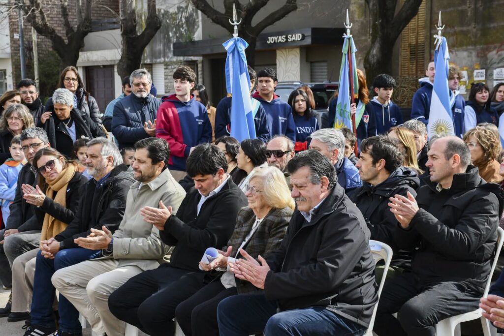 INAUGURACIÓN DE LA SEDE PROPIA DEL CONSEJO ESCOLAR 8 inauguracion sede hce3