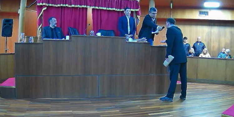 SESION DE AGOSTO: RENUNCIO FERNANDA ANDUJAR Y ASUMIO LA BANCA AGUSTIN CIOTTI