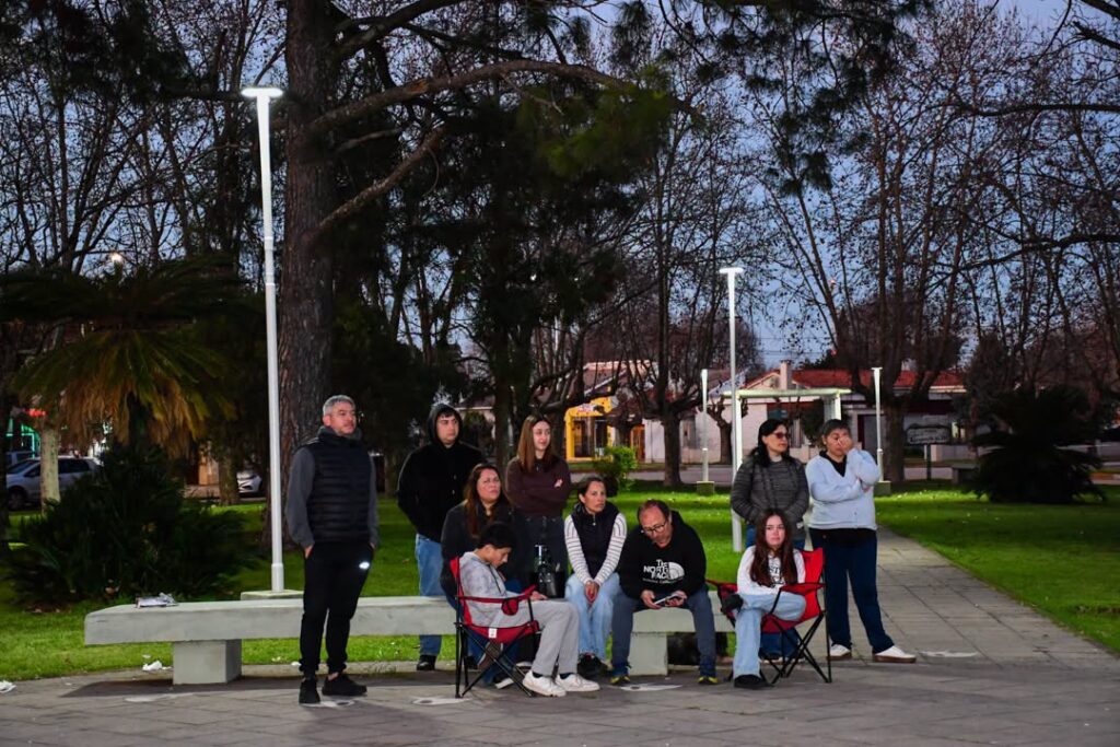YA ESTÁN ENCENDIDAS LAS NUEVAS LUCES DE LA PLAZA DE O'BRIEN 7 luces plaza obrien