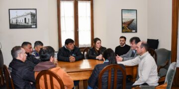NUEVO ACUERDO CON MUNICIPALES EN PARITARIAS: 12% MAS BONO DE 60 MIL