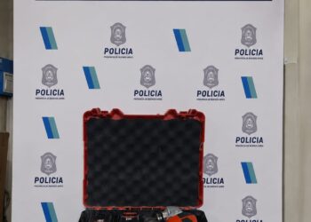 UN MENOR RESPONSABLE DEL ROBO DE HERRAMIENTAS DE UNA CAMIONETA