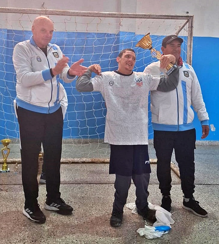 TORNEO EN ALBERTI DEL FÚTBOL INCLUSIVO. LOS CHICOS DE BRAGADO GANARON LA FINAL 7 seleccion futbol inclusivo2