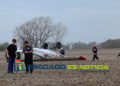 UN AVION CON DOS OCUPANTES CAYO A TIERRA