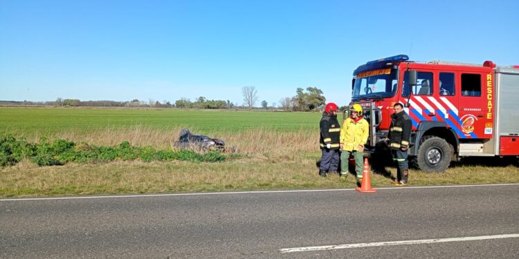 VUELCO EN RUTA 46. EL CONDUCTOR DEL AUTO RESULTÓ ILESO.