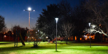 LA PLAZA ESPAÑA TIENE AHORA ILUMINACIÓN CON LED