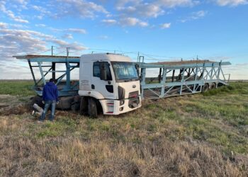 PENTAVIA ARREGLA CON PARCHES LA RUTA 5: DESPISTE DE UN CAMIÓN SE SUMA A UNA SEGUIDILLA DE ACCIDENTES