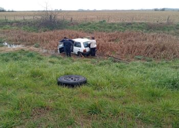 DESPISTÓ EN LA RUTA 5 TRAS DESPRENDERSE UNA RUEDA DE SU AUTOMÓVIL