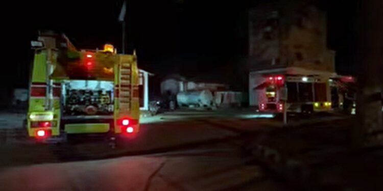 INCENDIO DE UNA CALDERA EN EL FRIGORIFICO BRAGADO: AFORTUNADAMENTE SIN HERIDOS