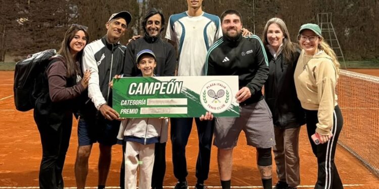 MORENO TENIS, CAMPEÓN E INVICTO EN EL TORNEO EN 25 DE MAYO
