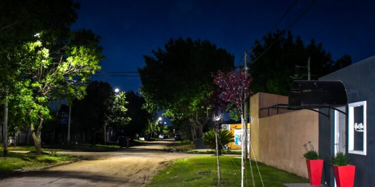 EL BARRIO SANTA MARTA-PLAN FEDERAL YA TIENE LUCES LED
