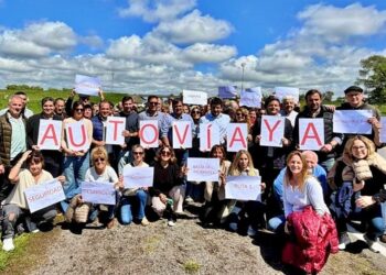 LOS CAMINOS DE LA VIDA. ASI DEFINE LA UCR UNA REUNION DONDE RECLAMARON POR LA RUTA 5