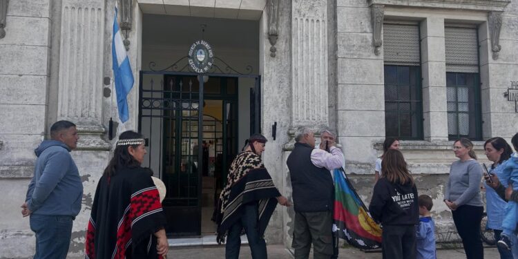 UN DÍA HISTÓRICO PARA LA COMUNIDAD MAPUCHE DE OLASCOAGA