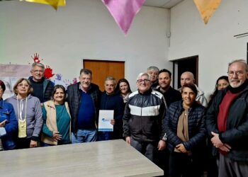 VISITA DEL INTENDENTE AL BARRIO MUDYNDA CON MUY BUENAS NOTICIAS