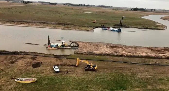INFORMAN QUE 15 DE LAS 24 OBRAS HÍDRICAS FINANCIADAS POR NACIÓN SE ENCUENTRAN CANCELADAS O SUSPENDIDAS 1 INFORMAN QUE 15 DE LAS 24 OBRAS HÍDRICAS FINANCIADAS POR NACIÓN SE ENCUENTRAN CANCELADAS O SUSPENDIDAS