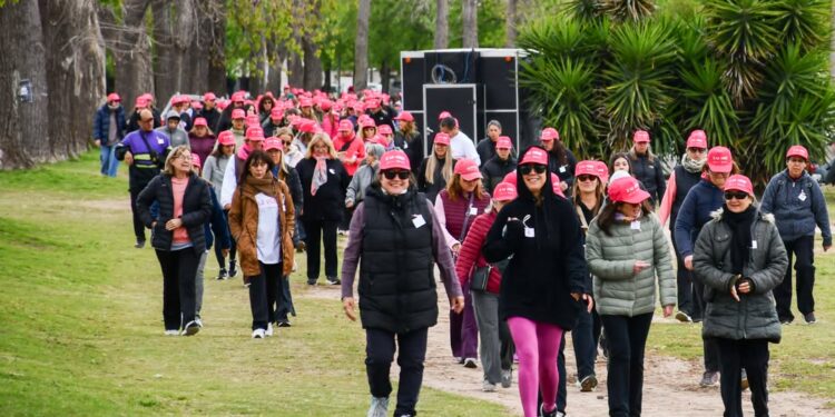 OCTUBRE ROSA: DANZAS, ARTE Y CAMINATA POR LA VIDA